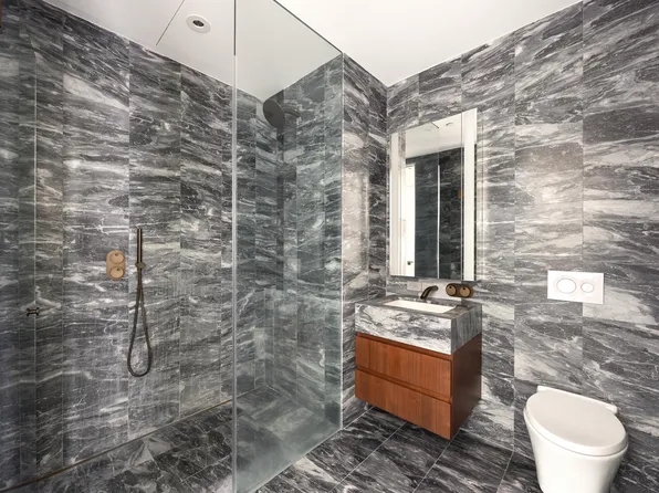130 William Street L59B image 11 of 11