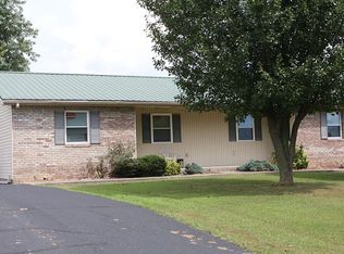 122 Valley Dr, Greensburg, KY 42743