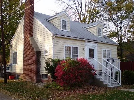 5 bed, 1560 sqft, $3,875 — Photo 1