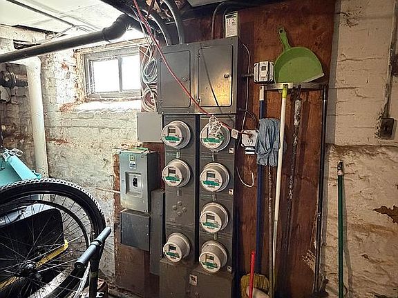 5th image of 469 78th St APT 1R