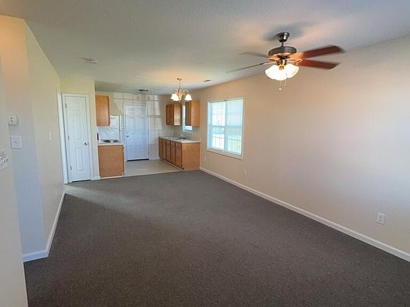 2nd image of 200 Cow Horn Rd #204