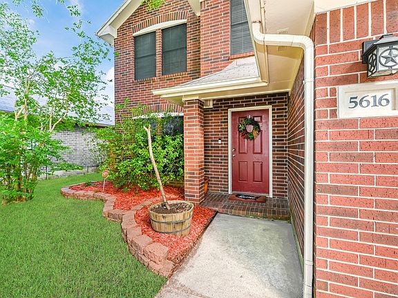 3rd image of 5616 Fargo Dr