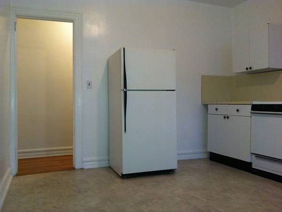 2nd image of 40 Fairview Ave APT 1