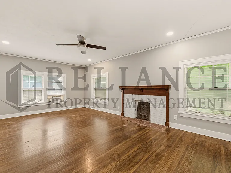 101 N Belmont Ave — Photo 28