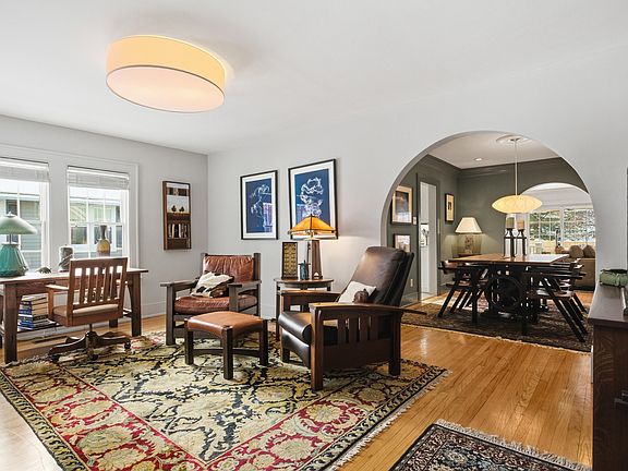 4th image of 505 S James St