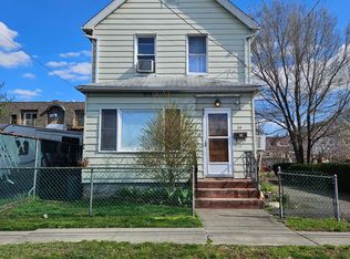 34 Berger St, Moonachie, NJ 07074