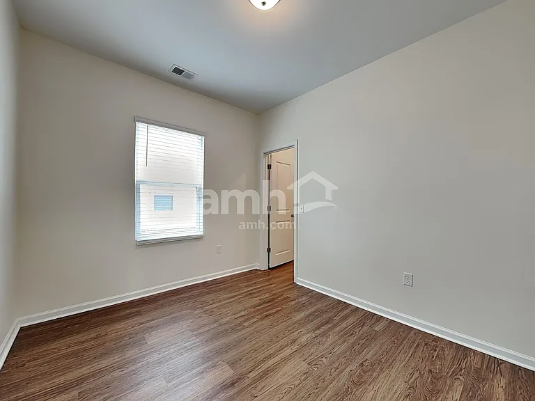 105 Orion Way — Photo 16