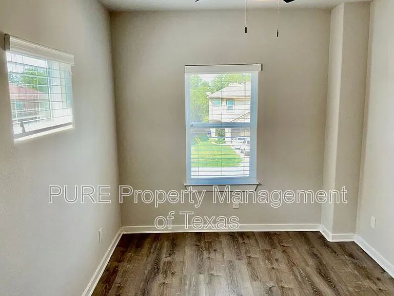 3301 Elija St #B — Photo 18