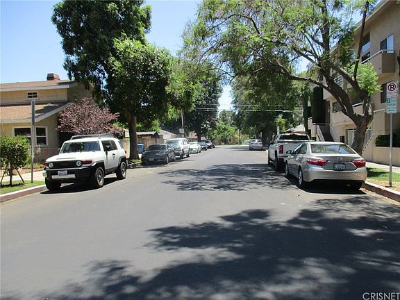 5th image of 5821 Sylmar Ave