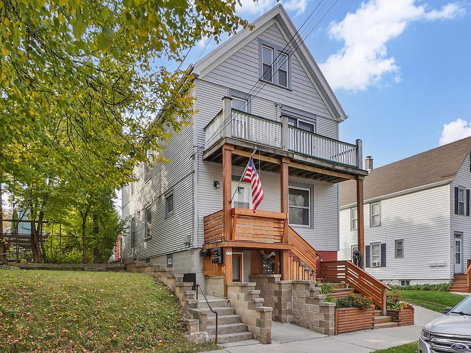 1st image of 933 E Land PLACE