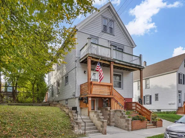 933 E Land PLACE, Milwaukee, WI 53202