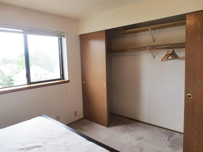 4011 Whitman Ave N #201 — Photo 5