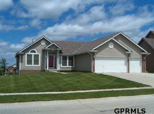 15220 N Martin Ave, Omaha, NE 68116