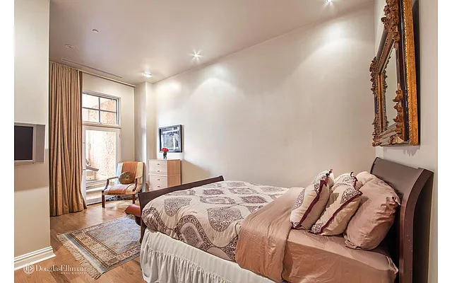 Rented by Douglas Elliman | media 29