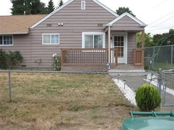 2126 Wyoming St, Bremerton, WA 98310