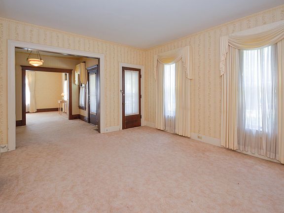 612 Prospect St-105