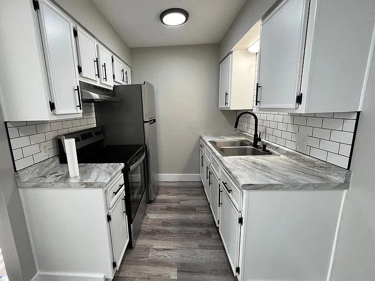 1708 Franklin Ave #C — Photo 1