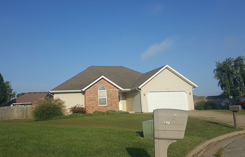 2nd image of 324 Navajo Ct