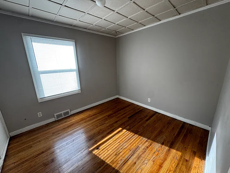 701 W 24th St #1 — Photo 7
