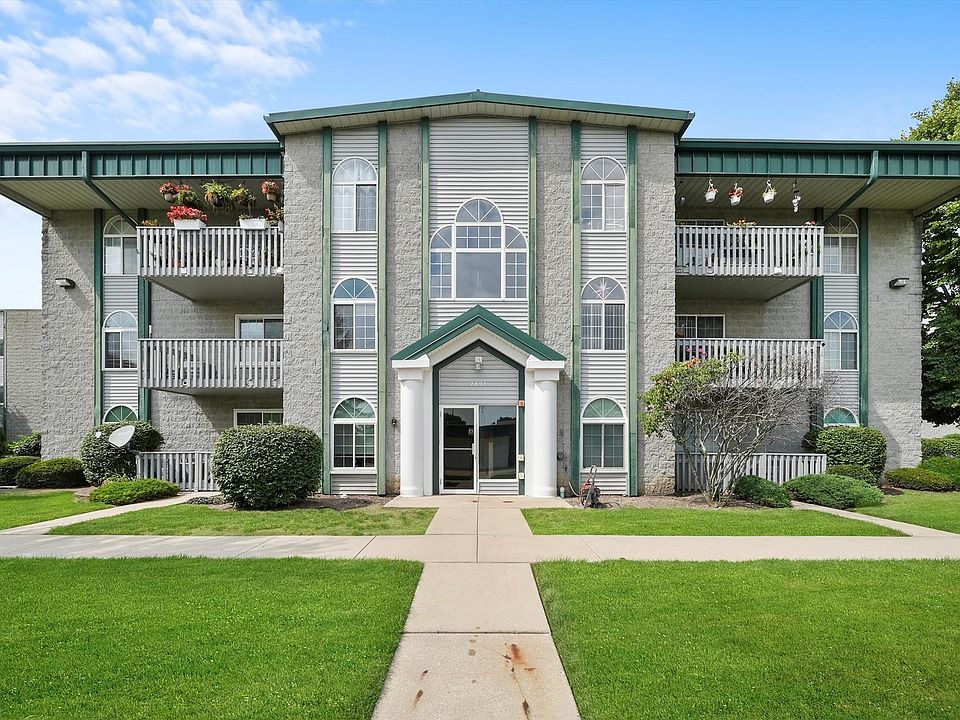 1st image of 2891 Heritage Dr APT 2D