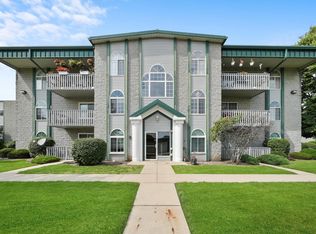 2891 Heritage Dr APT 2D, Joliet, IL 60435
