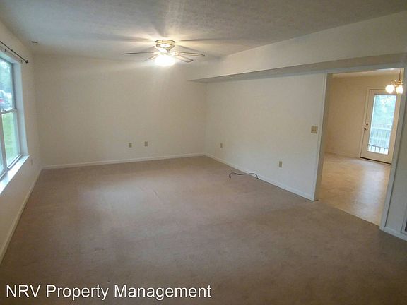 3rd image of 595 Kamran Dr NW