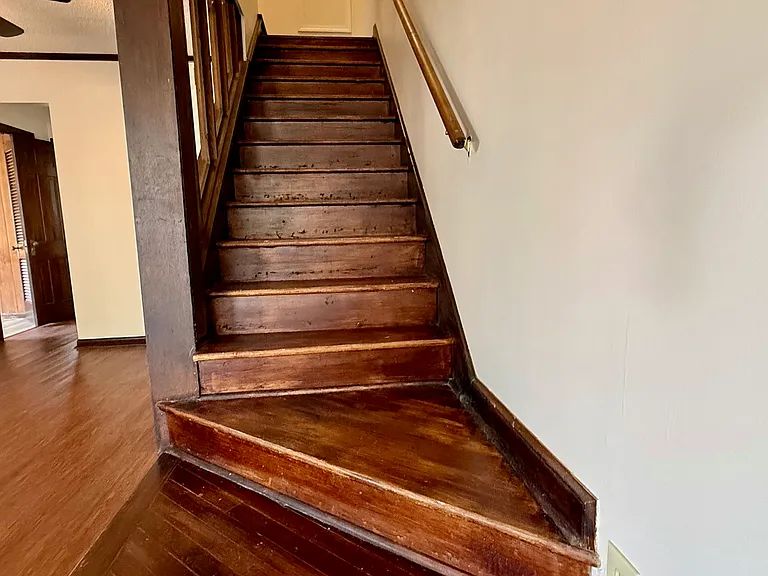211 S Idlewild St — Photo 24