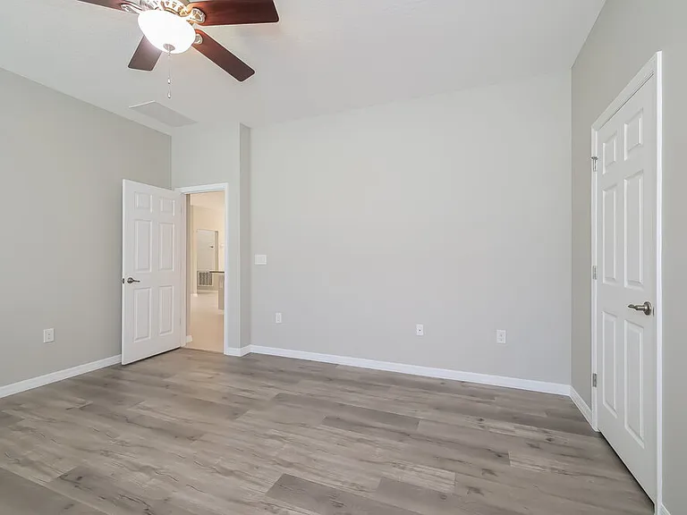 1392 Merion Dr — Photo 14
