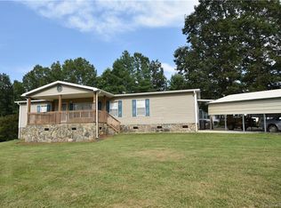4060 Beckys Dr #25, Lenoir, NC 28645