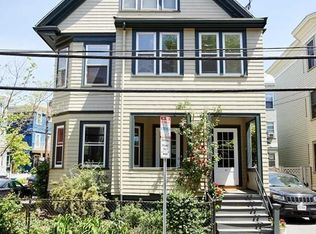27 Pemberton St #27, Cambridge, MA 02140