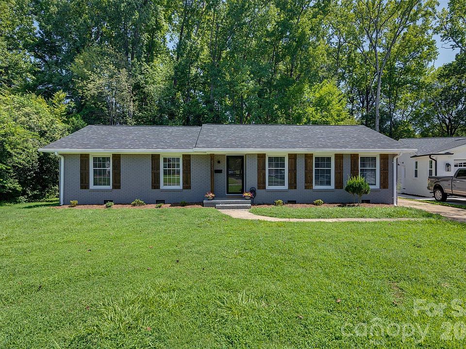 1st image of 5731 Brookhaven Rd