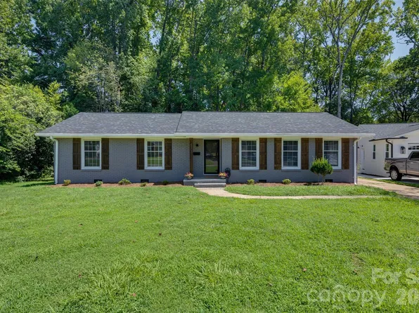 5731 Brookhaven Rd, Charlotte, NC 28210