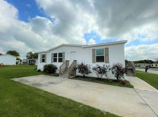 146 Flamingo Dr, Beecher, IL 60401
