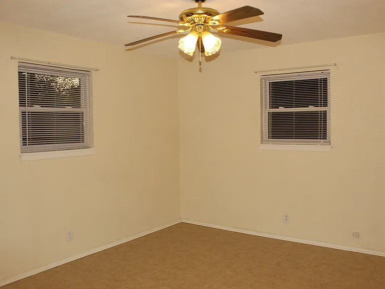 4 Oakmont Cir — Photo 8