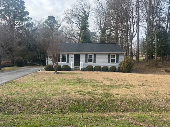 8192 Oak St, Mechanicsville, VA 23111