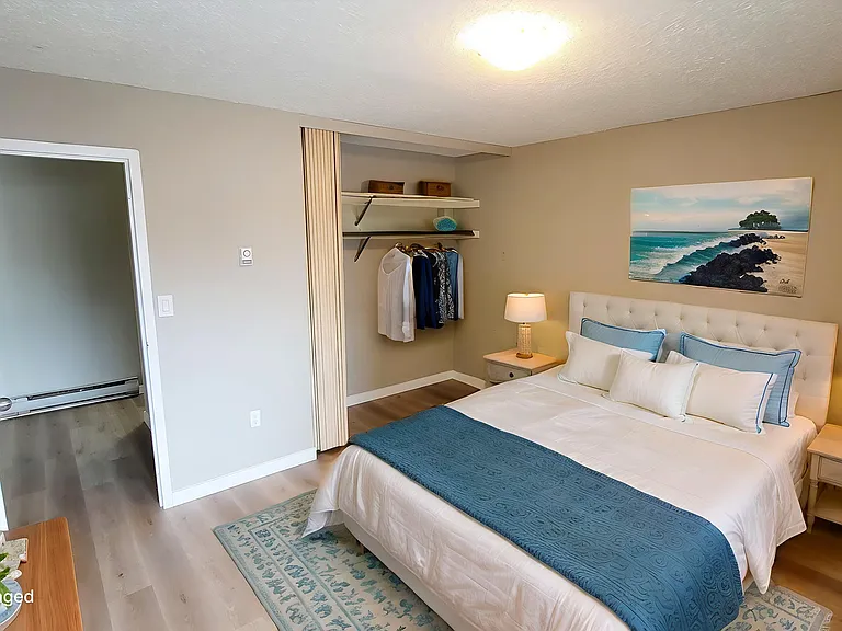 3065 Clearbrook Rd — Photo 4