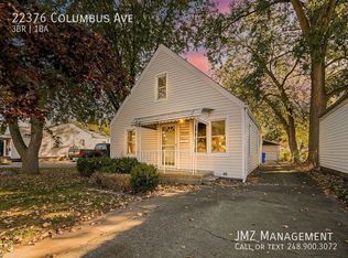 22376 Columbus Ave, Warren, MI 48089