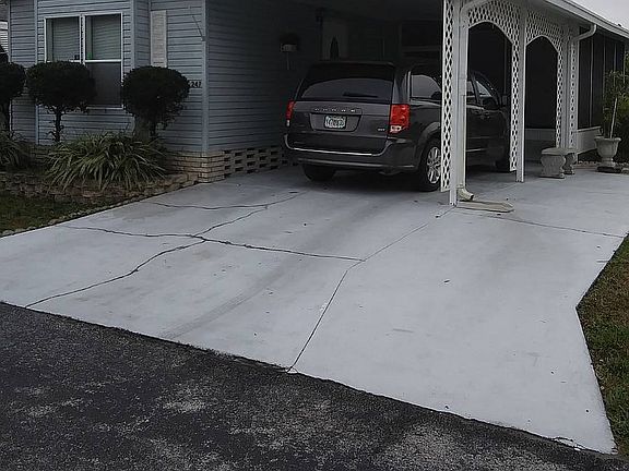 3rd image of 247 Dixie Cir