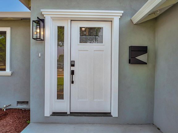 4th image of 2544 Tioga Way