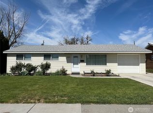 822 S Evergreen Dr, Moses Lake, WA 98837