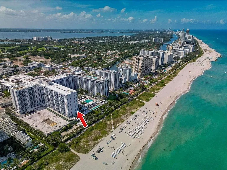 2301 Collins Ave #423 — Photo 14