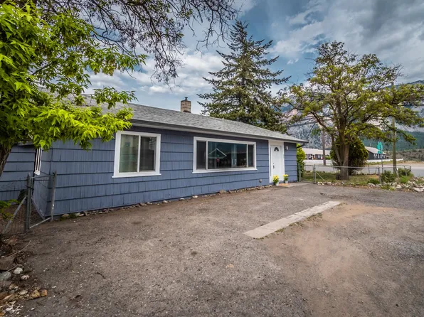 57 12th Ave, Lillooet, BC V0K 1V0