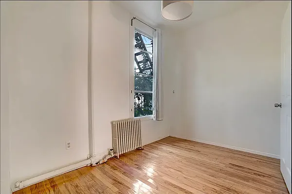 Rented by Compass | media 6