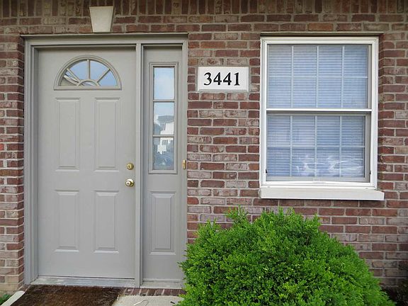 3rd image of 3441 S Oaklawn Cir