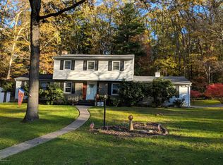 20 Old Forest Rd, Sugarloaf, PA 18249