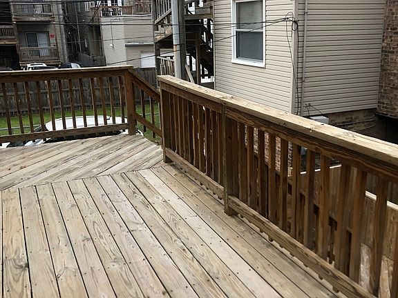 3rd image of 1339 W Wrightwood Ave #Ch