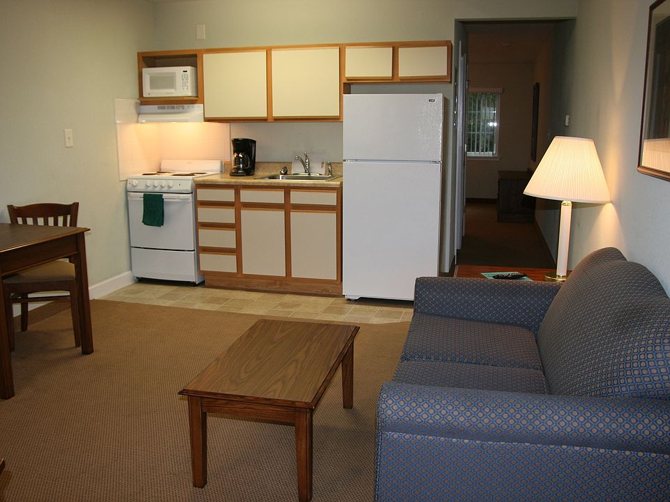 Living Room/Kitchen