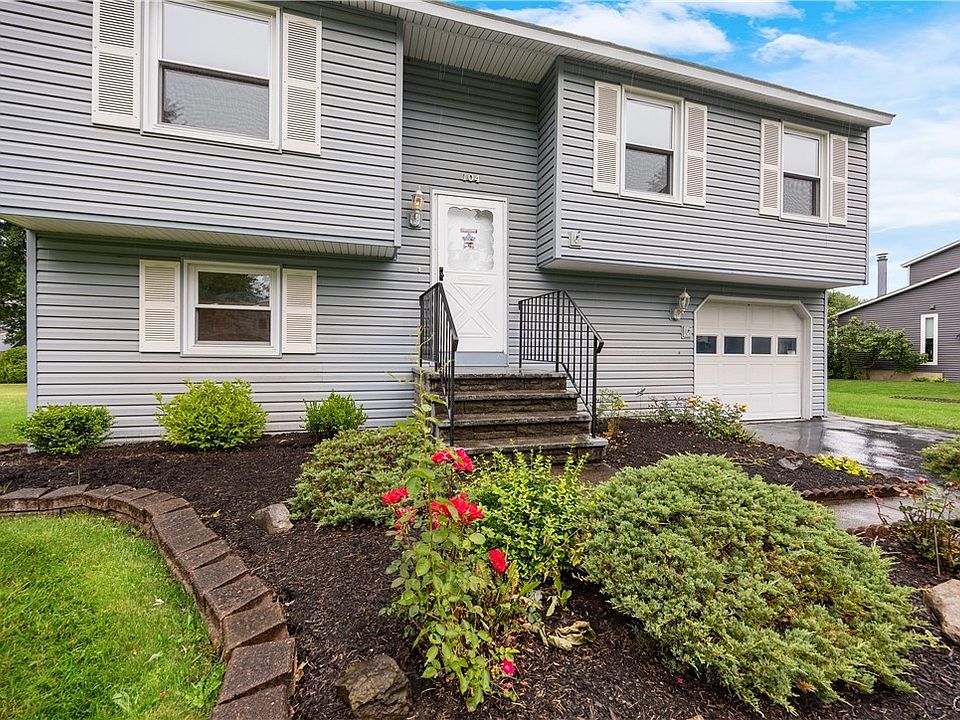 1st image of 104 Roundmill Ln