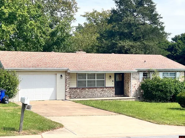 187 W Wade Ave, Mountain Home, AR 72653