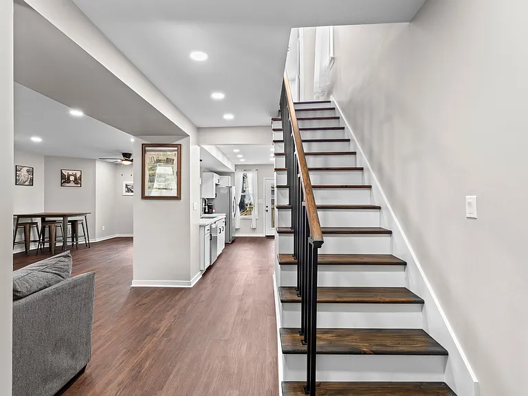 509 S York St — Photo 16